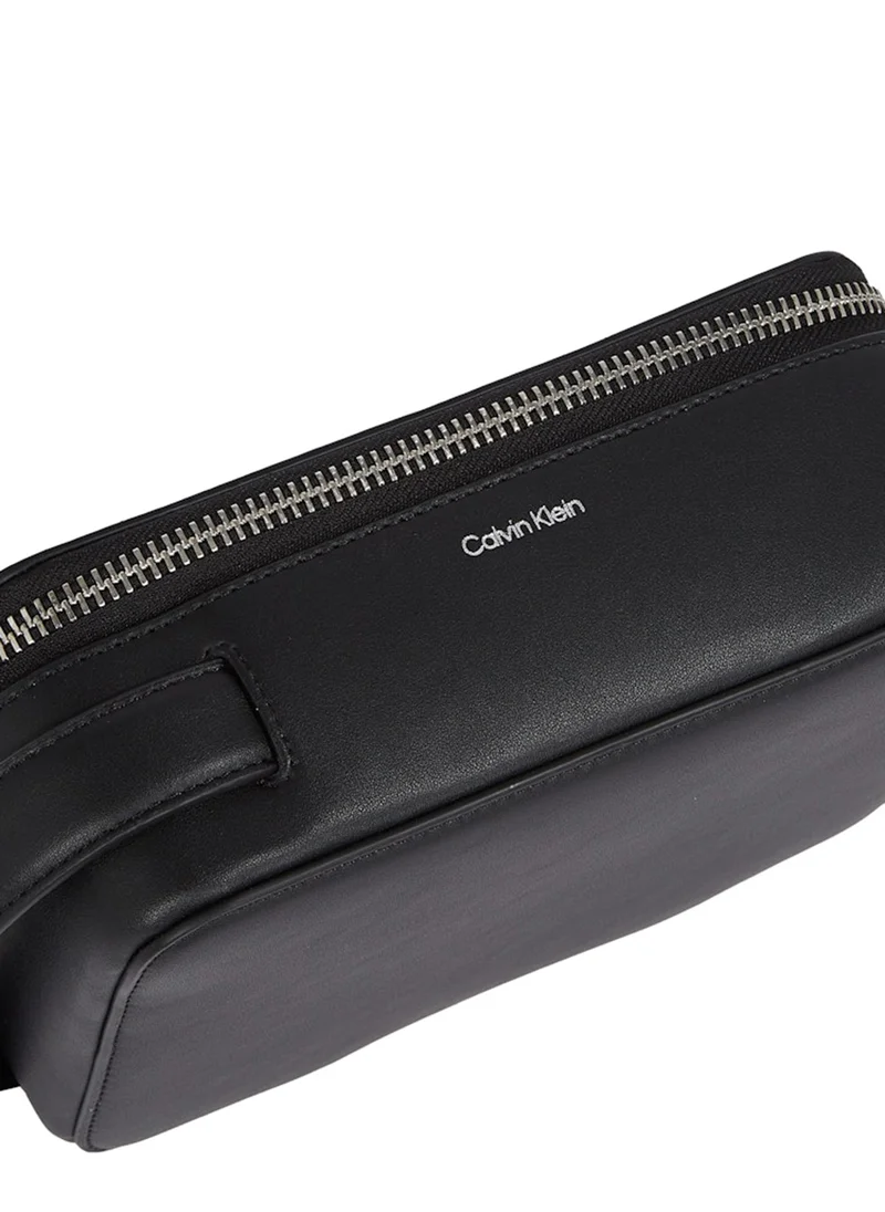 CALVIN KLEIN Logo Detailed Toiletry Bags