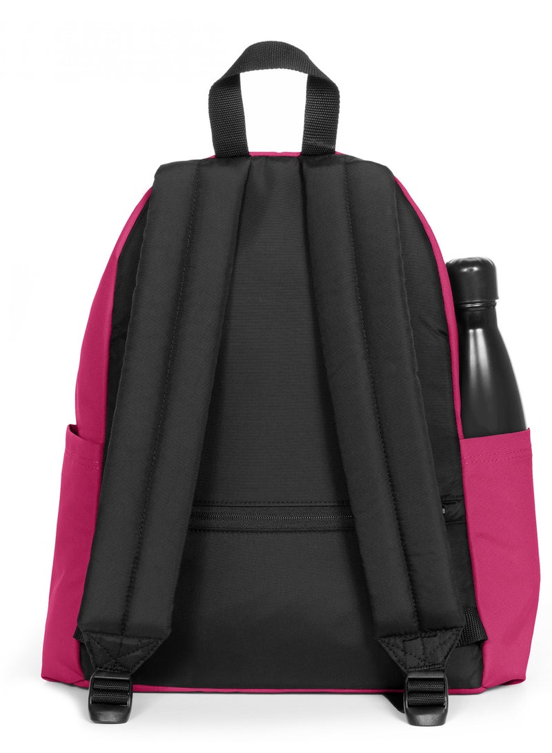 EASTPAK حقيبة ظهر Eastpak Day Pak'R متوسطة الحجم باللون الرمادي الفاتح EK0A5BG45D3  - Image 3