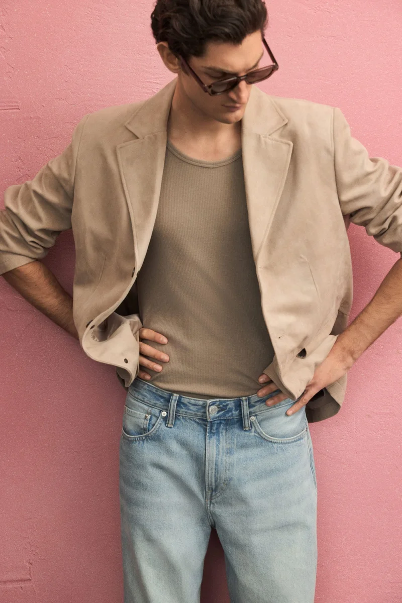 اتش اند ام فيست توب بتصميم مرن وقصّة سلِم