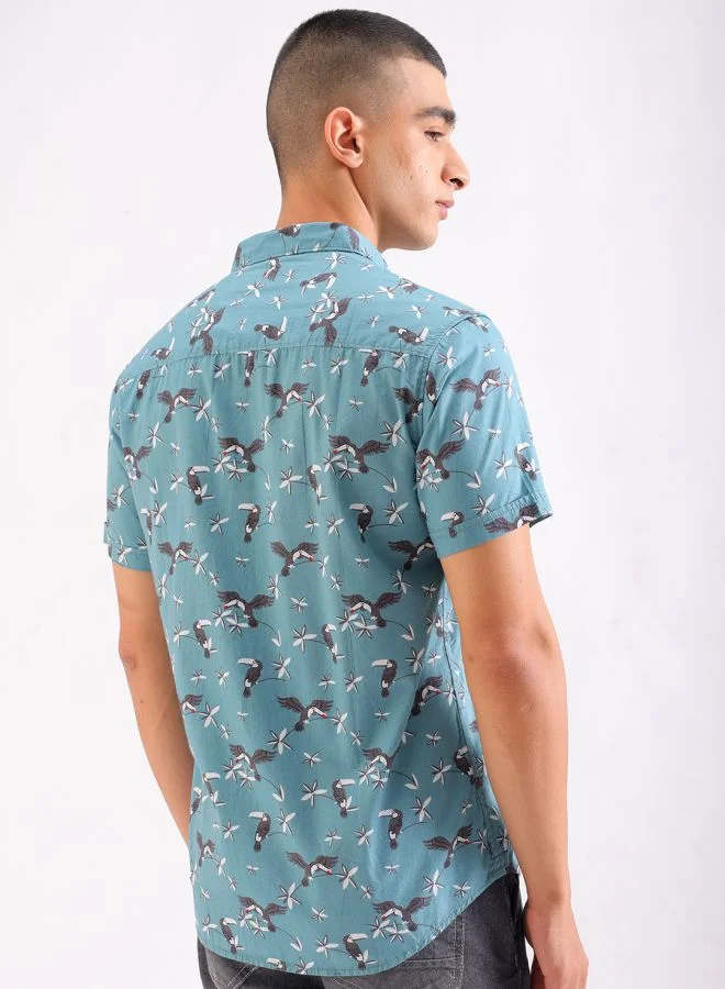 The Indian Garage Co Men Slim Fit Tropical Half Sleeves Spread Collar Resort Wear Shirt