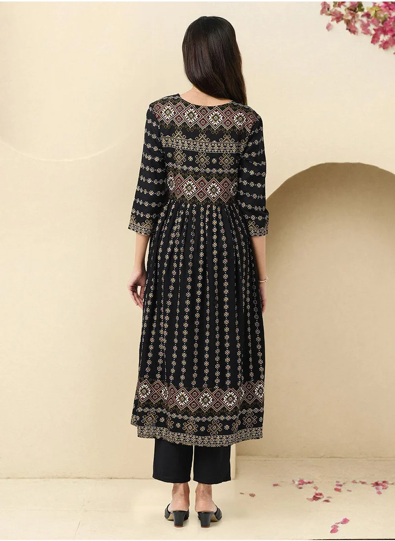 آي شين Women Black Rayon Kurta