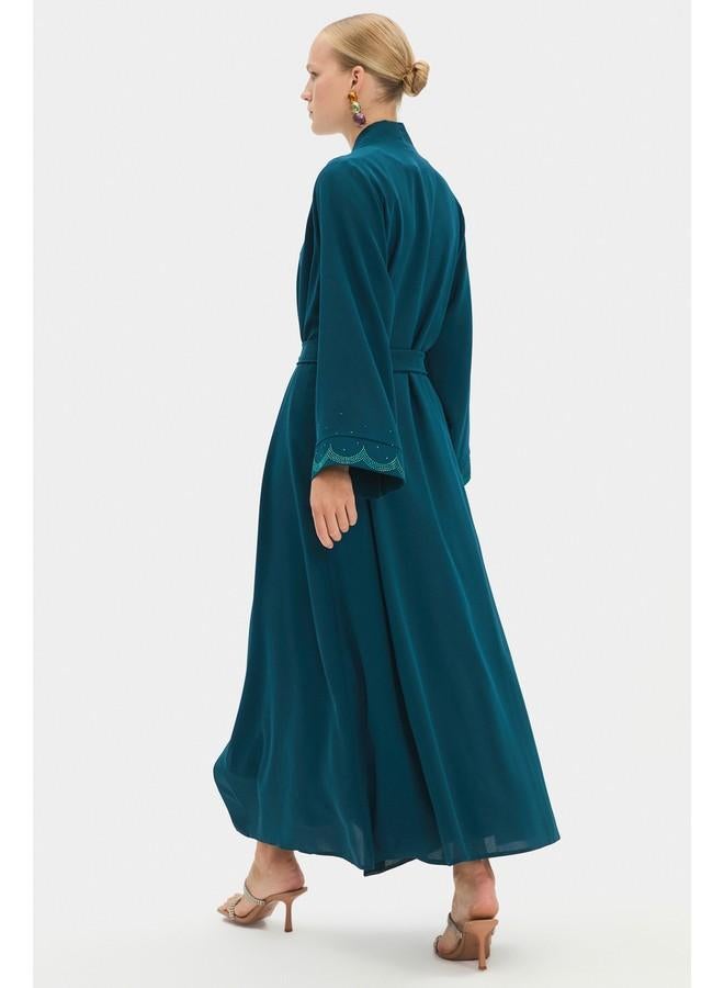 جون عباية مطرزة بتفاصيل نسائية من جوني - أخضر بترولي - Image 4