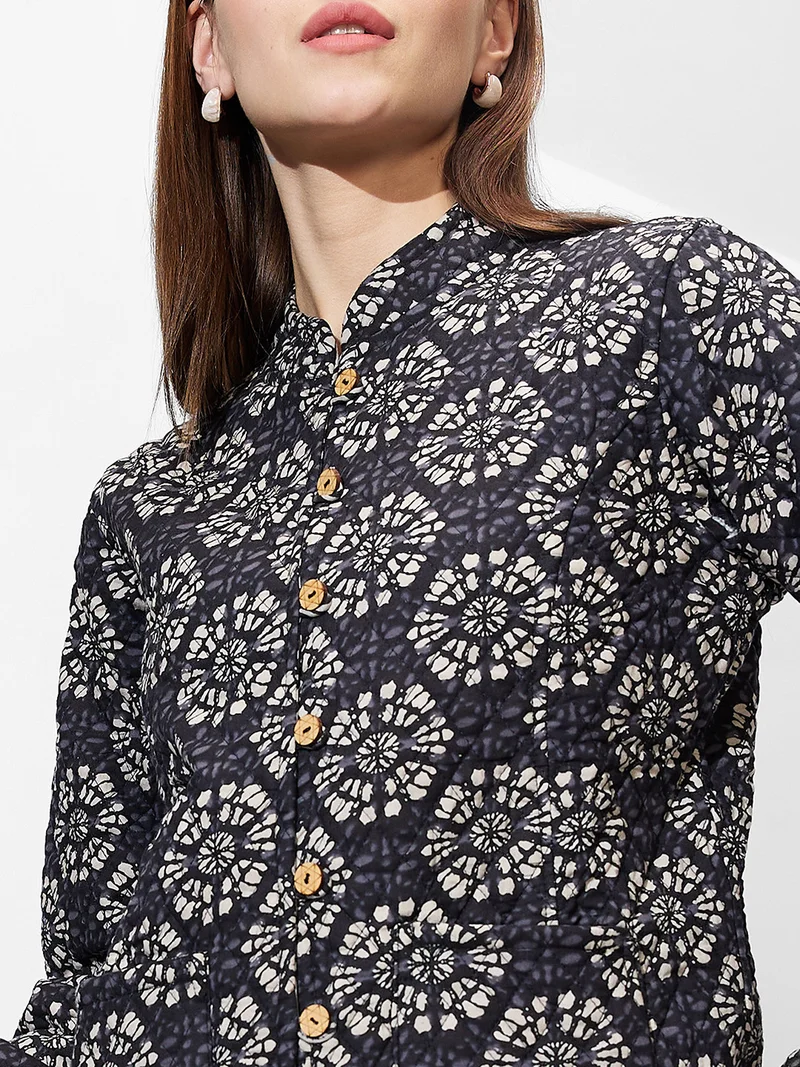 globus Globus Women Mandarin Collar Ethnic Print Relaxed Fit Quilted Reversible Winter Shrug