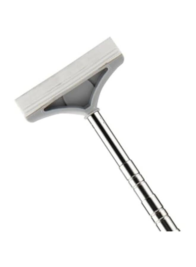 Beauenty Effortlessly Clean Your Car Side Mirror with this White Squeegee - Image 2