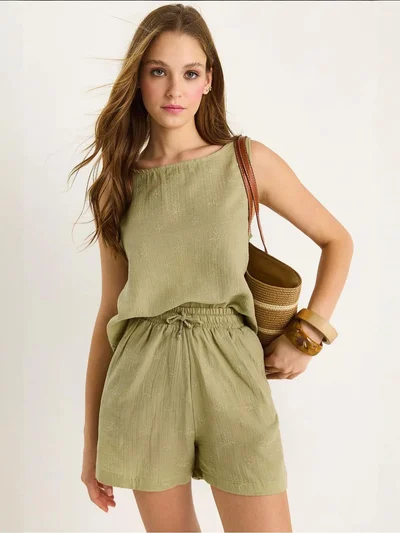 Bianco Lucci LUCCI Short High Waist Two-Piece Coord Set with Button Closure