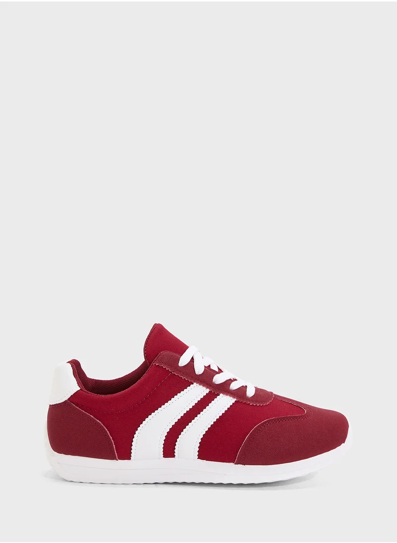 جينجر Lace Up Retro Sneaker