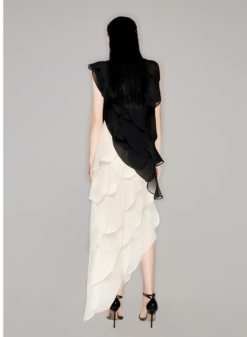MUST HAVE • BLACK ASYMMETRIC SLEEVELESS TOP  - Image 2