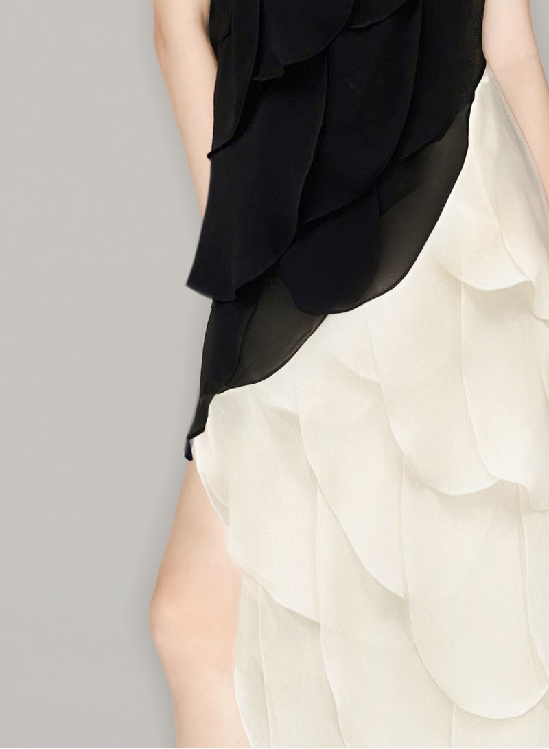 MUST HAVE • BLACK ASYMMETRIC SLEEVELESS TOP  - Image 3