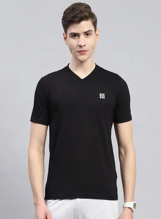 Rock.it Men Black Solid V Neck Short Sleeves T-Shirt by Styli