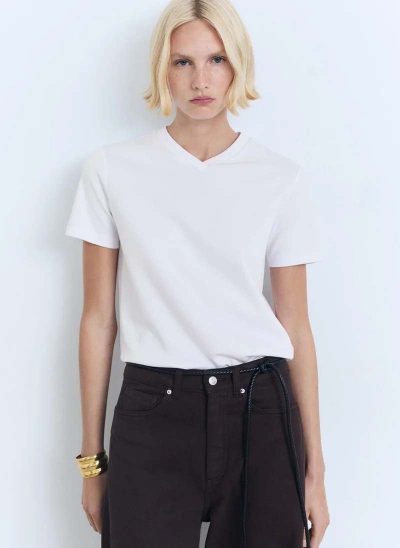 مانجو V-neck cotton T-shirt
