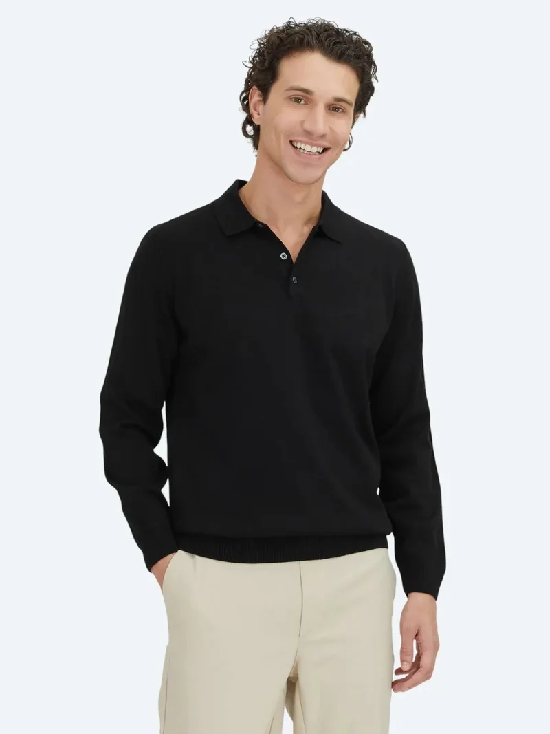 كيب سويت شيرت أسود محبوك