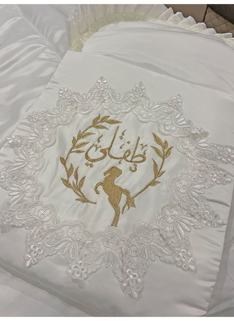لحظة مرح - طقم مفرش نفاس مع سرير البيبي سلة موسى شامل القاعده - مقاس 1.4×2م - Image 1