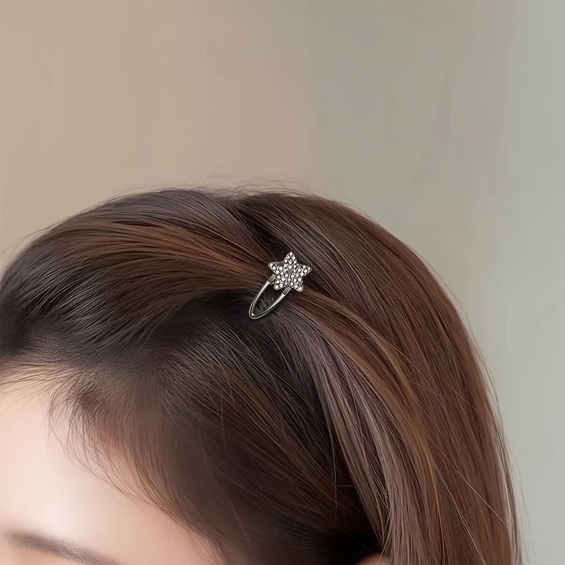 1 مشبك شعر صغير عشوائي بحجر الراين على شكل منقار بط جانبي - Image 3
