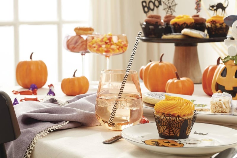 LENOX Candy Dish, The Great Pumpkin Figural Treat Dish, Handwash Only, Durable Porcelain Dish Tray, Halloween Decor Indoor, Halloween Table Decorations, Snoopy Design, Fall Decor (8 x 6.5 x 1-inch) - Image 5