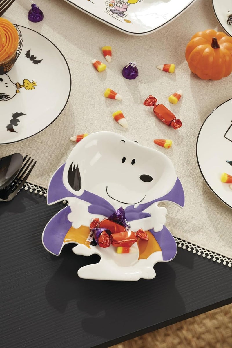 LENOX Candy Dish, The Great Pumpkin Figural Treat Dish, Handwash Only, Durable Porcelain Dish Tray, Halloween Decor Indoor, Halloween Table Decorations, Snoopy Design, Fall Decor (8 x 6.5 x 1-inch) - Image 3