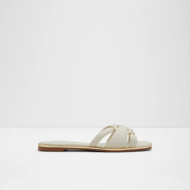 YESENIA Accessory Detail Flat Sandals