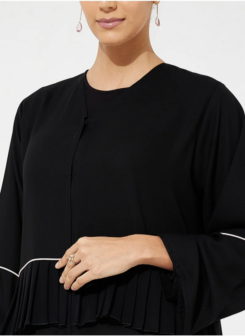 Rosette Abaya Abaya with Bleted Details wide sleeves
