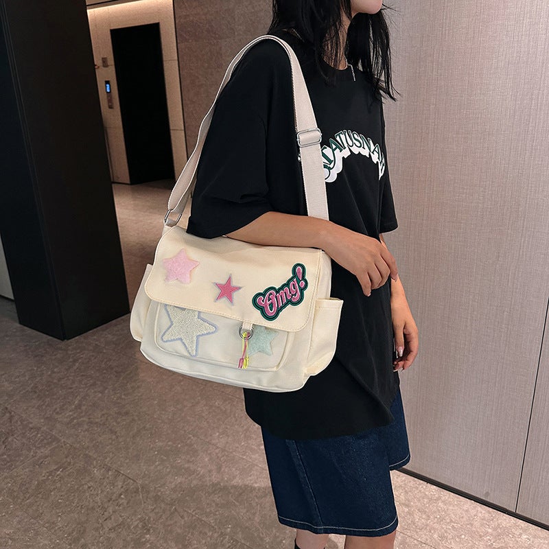 حقيبة كتف قماشية كورية بسعة كبيرة للإناث باللون الأخضر - Image 5