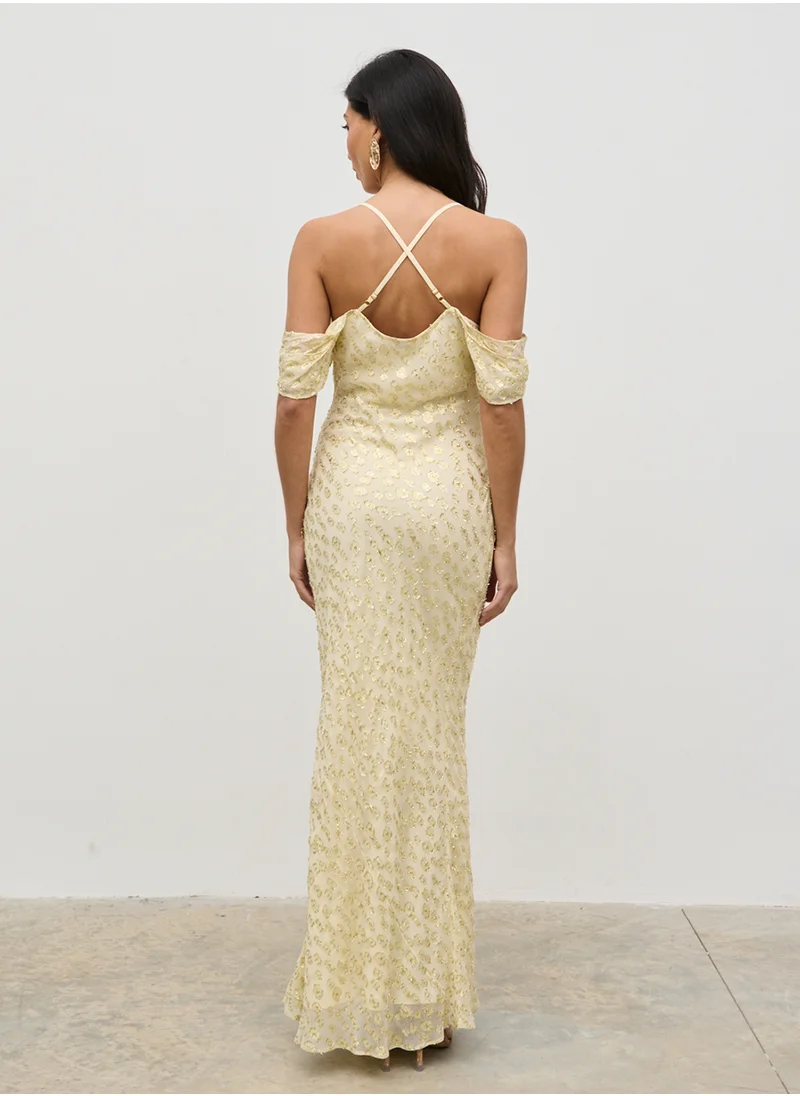 بريتي لافيش Nia Cold Shoulder Maxi Dress