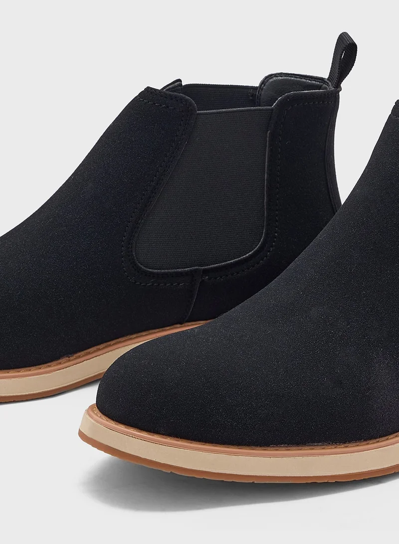 Robert Wood Suede Chelsea Boots