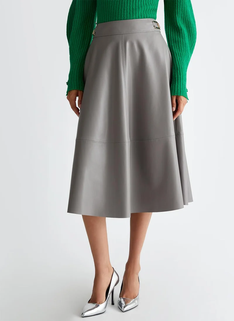 ليو جو Coated fabric skirt