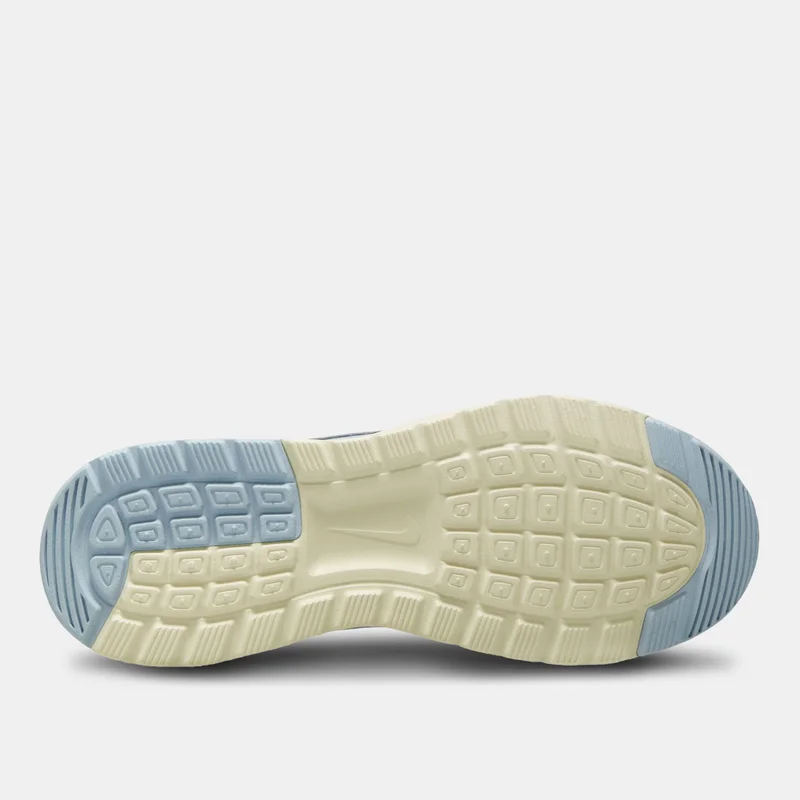 Nike Women's Air Max Nuaxis Shoes