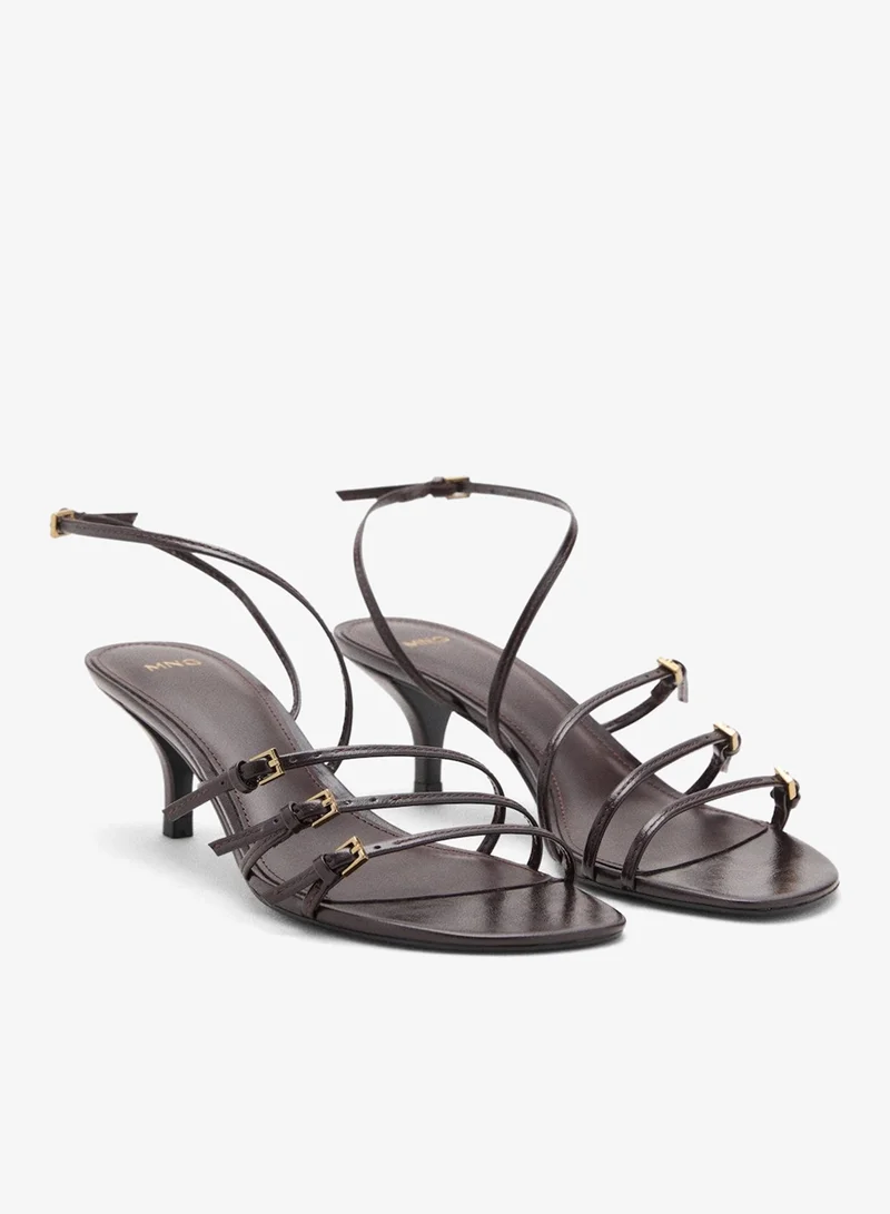 مانجو صنادل بكعب صغير مع إبزيم