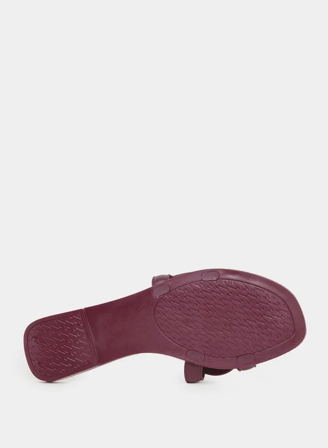 تايك تو Take Two Solid Cross Circle Vamp Flat Sandals