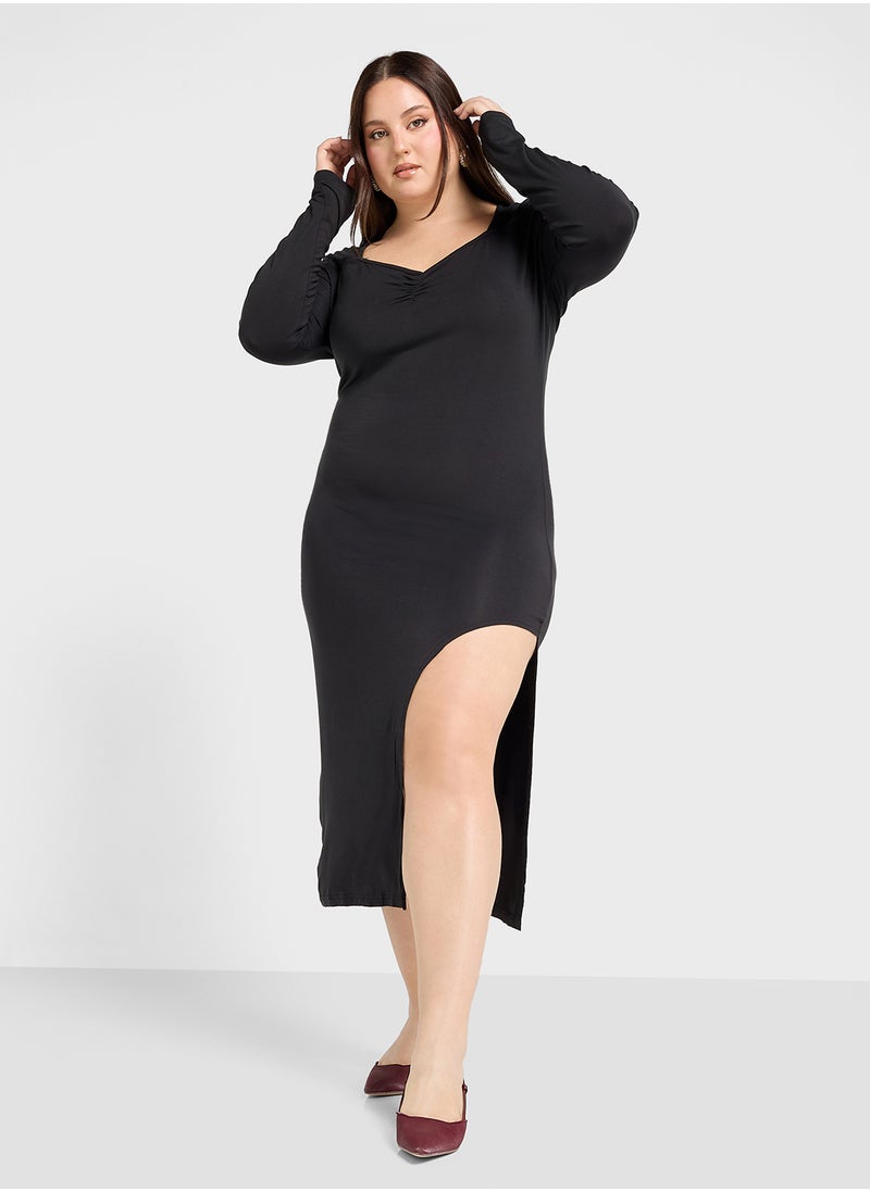 Ginger Plus - Sweetheart Neck Bodycon Midi Dress With Side Slit - Image 1