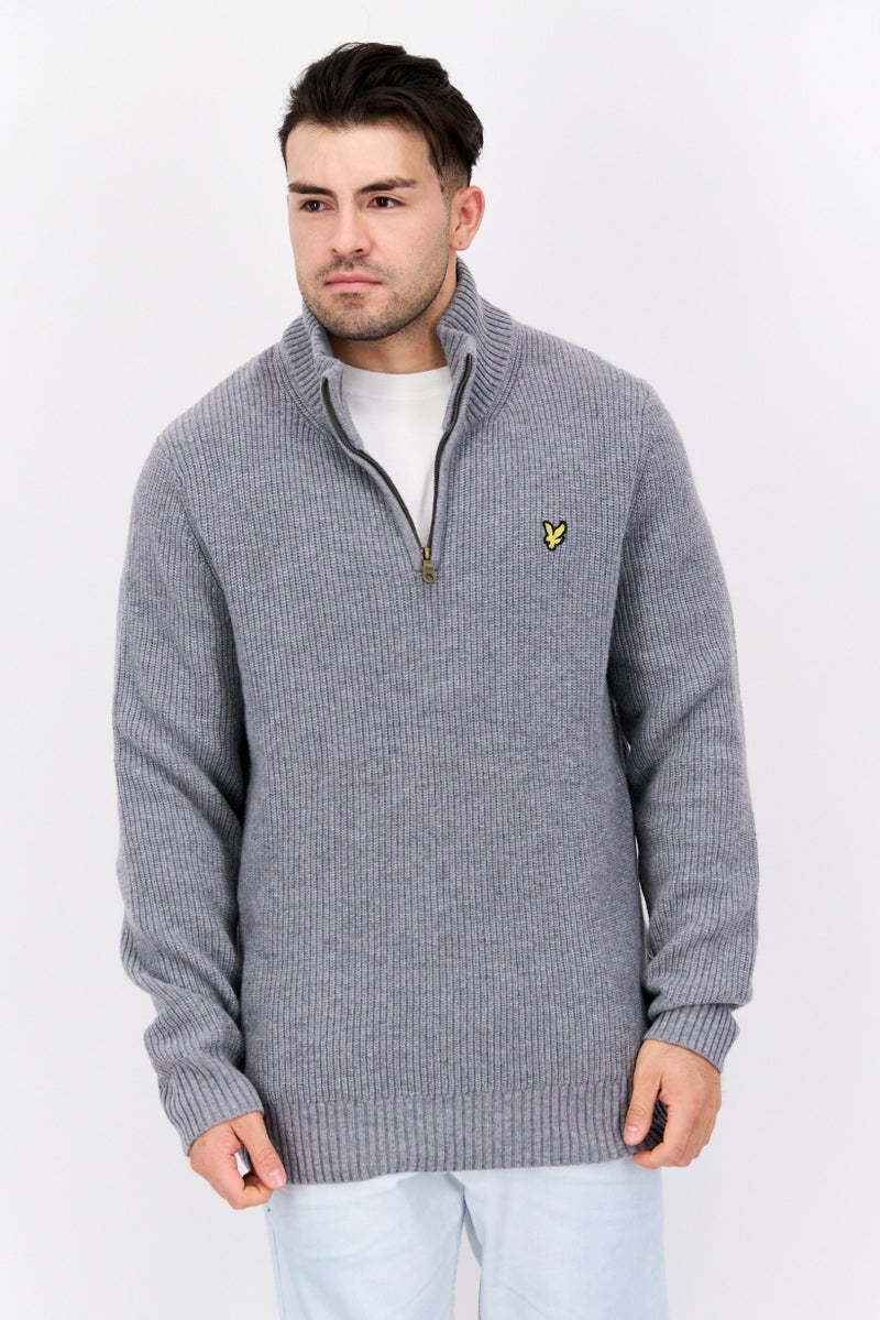 Lyle & Scott سويت شيرت رجالي ذو ياقة مدببة بأكمام طويلة، رمادي - Image 1