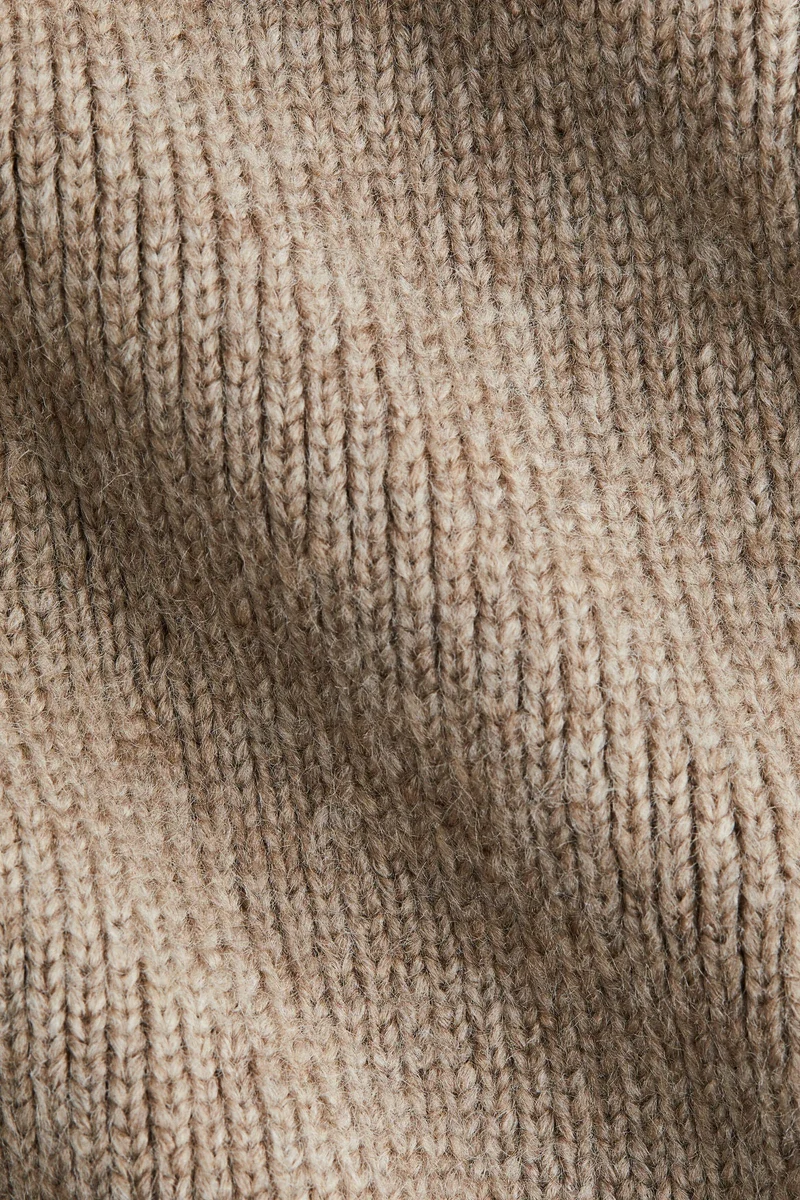 H&M Knitted turtleneck dress