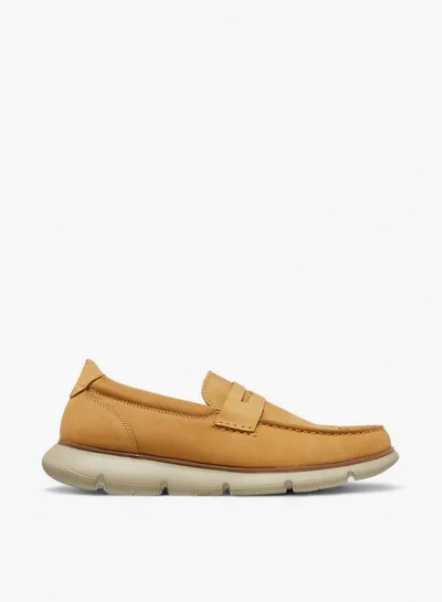 Le Confort Solid Slip-On Loafers