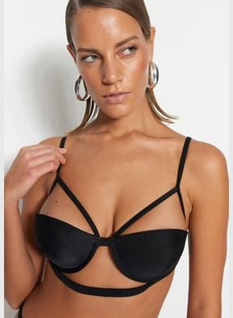 trendyol Black Underwire Piping Bikini Top TBESS23BU00013