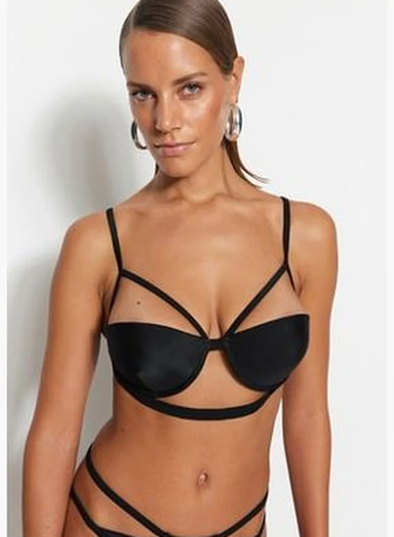 trendyol Black Underwire Piping Bikini Top TBESS23BU00013