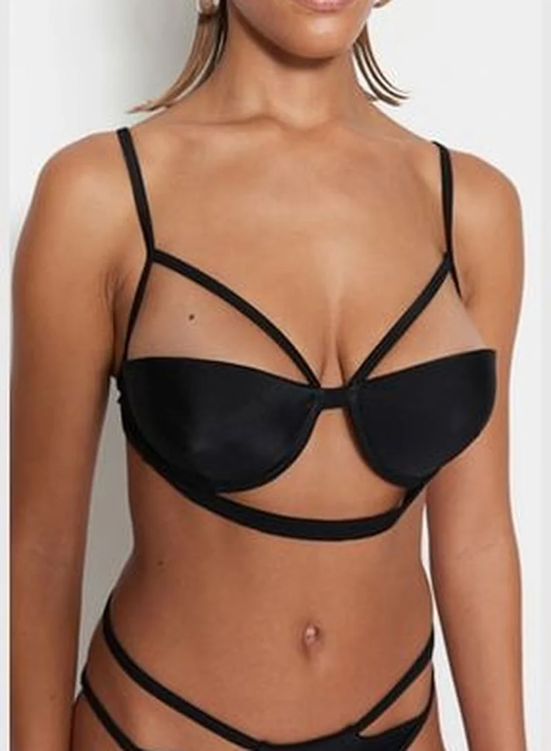 trendyol Black Underwire Piping Bikini Top TBESS23BU00013