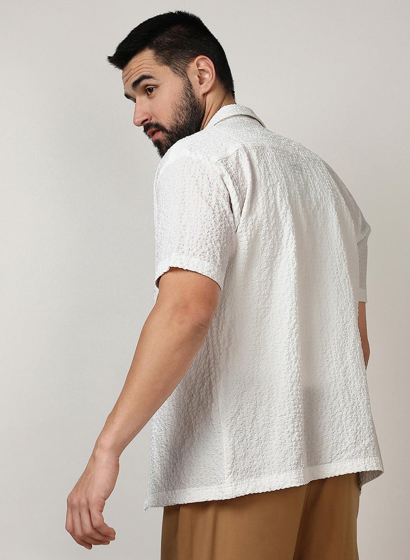 Campus Sutra Campus Sutra Men's Chalk White Micro Creased Shirt For Casual Wear | Spread Collar | Short Sleeve | Button Closure | Shirt Crafted With Comfort Fit For Everyday Wear  - Image 5