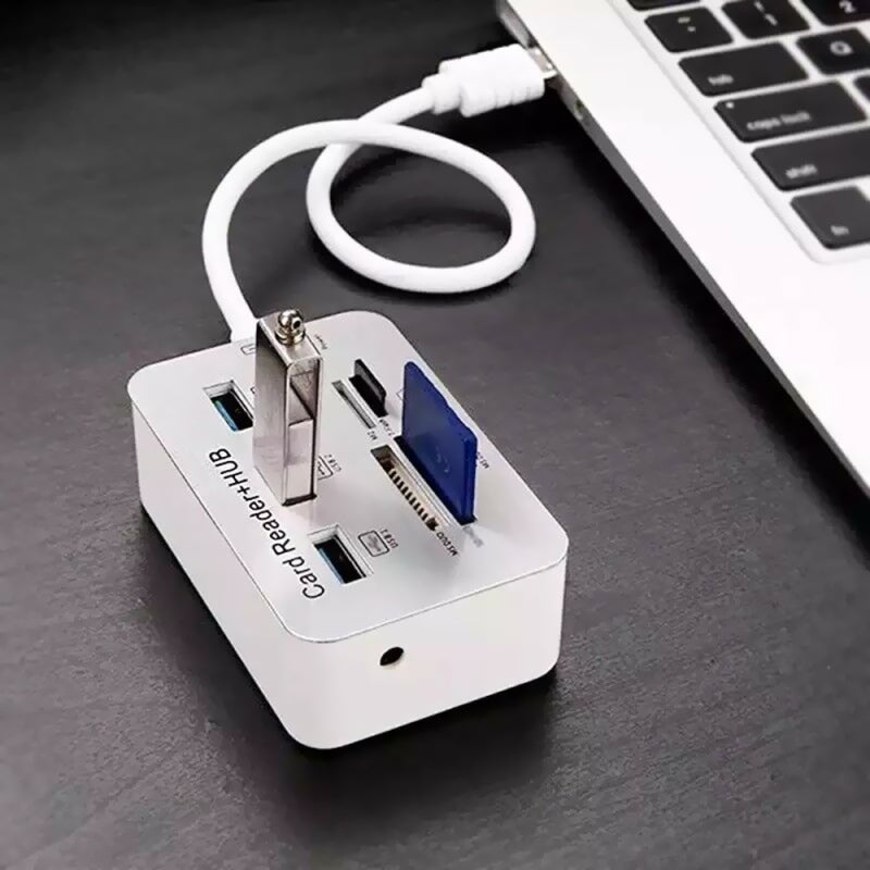 مركز توزيع USB 3.0: 7 في 1 لنقل بيانات عالي السرعة 5 جيجابت في الثانية، قارئ بطاقات متعدد الفتحات - حماية من الجهد الزائد، جهاز محمض ومضغوط لمستخدمي الأجهزة المحمولة والحواسيب المكتبية والأجهزة الرقمية - Image 2