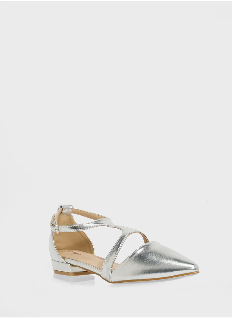جينجر Pointed Flat With Ankle Strap