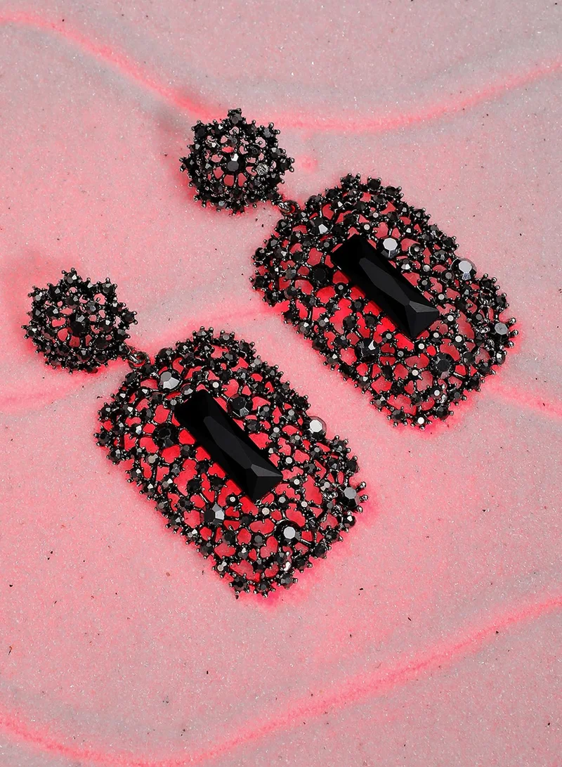 SOHI Stone Intricate Cluster Geometric Artificial Drop Earring Jewellery