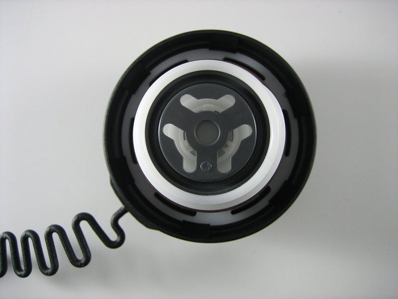 LAND ROVER Genuine Land Rover LR029165 Petrol Fuel Gas Cap for LR2 - Image 3
