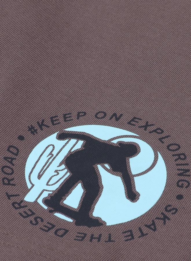 فكتور اند جين طقم تي شيرت وشورت بطبعة جرافيك قطنية للأولاد من فيكتور آند جين - Image 5