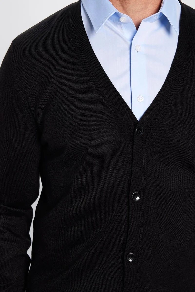 Tudors Slim Fit Buttoned Plain Non-Pilling Soft Textured Men's Cardigan