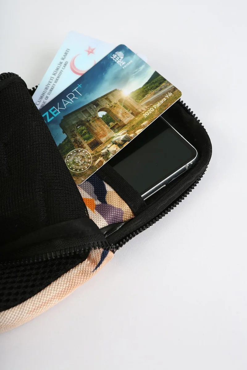 Hamur Dough Sports Arm Wrist Phone Bag Island