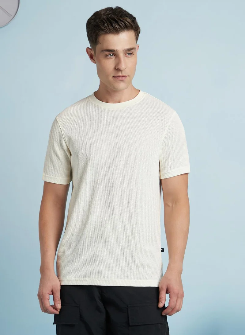 Dennis Lingo Men's Off White Cotton Blend Solid Regular Fit T-Shirt