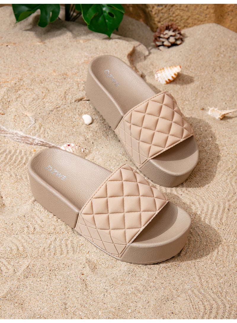 Women's Quilted Platform Sandals, Soft Cushioned Sole, Trendy Beach & Everyday Wear - Image 2