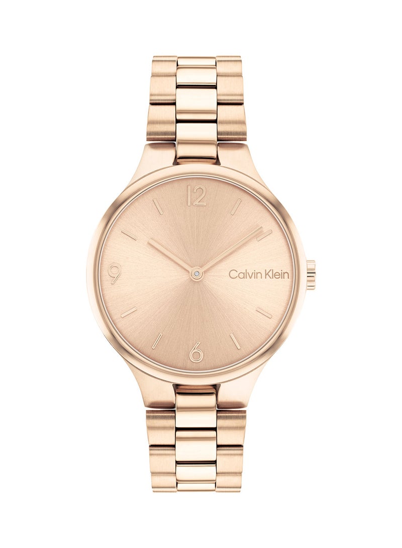CALVIN KLEIN ساعة يد أنالوج دائرية مقاومة للماء مع حزام ذهبي 25200131 - Image 2