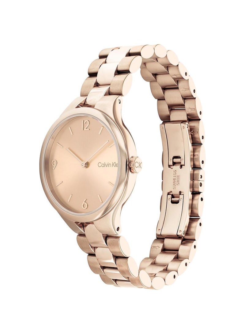 CALVIN KLEIN ساعة يد أنالوج دائرية مقاومة للماء مع حزام ذهبي 25200131 - Image 1