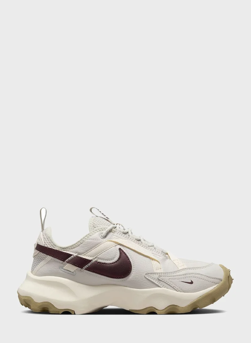 Nike Tc 7900
