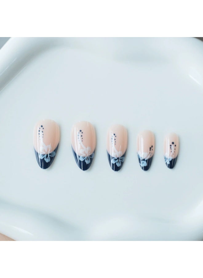 Goolsky أظافر لوزية قابلة للتثبيت من اللوز الفاخر مع حواف فرنسية زرقاء وزهور ه hibiscus البيضاء للانتعاش الراقي - Image 3