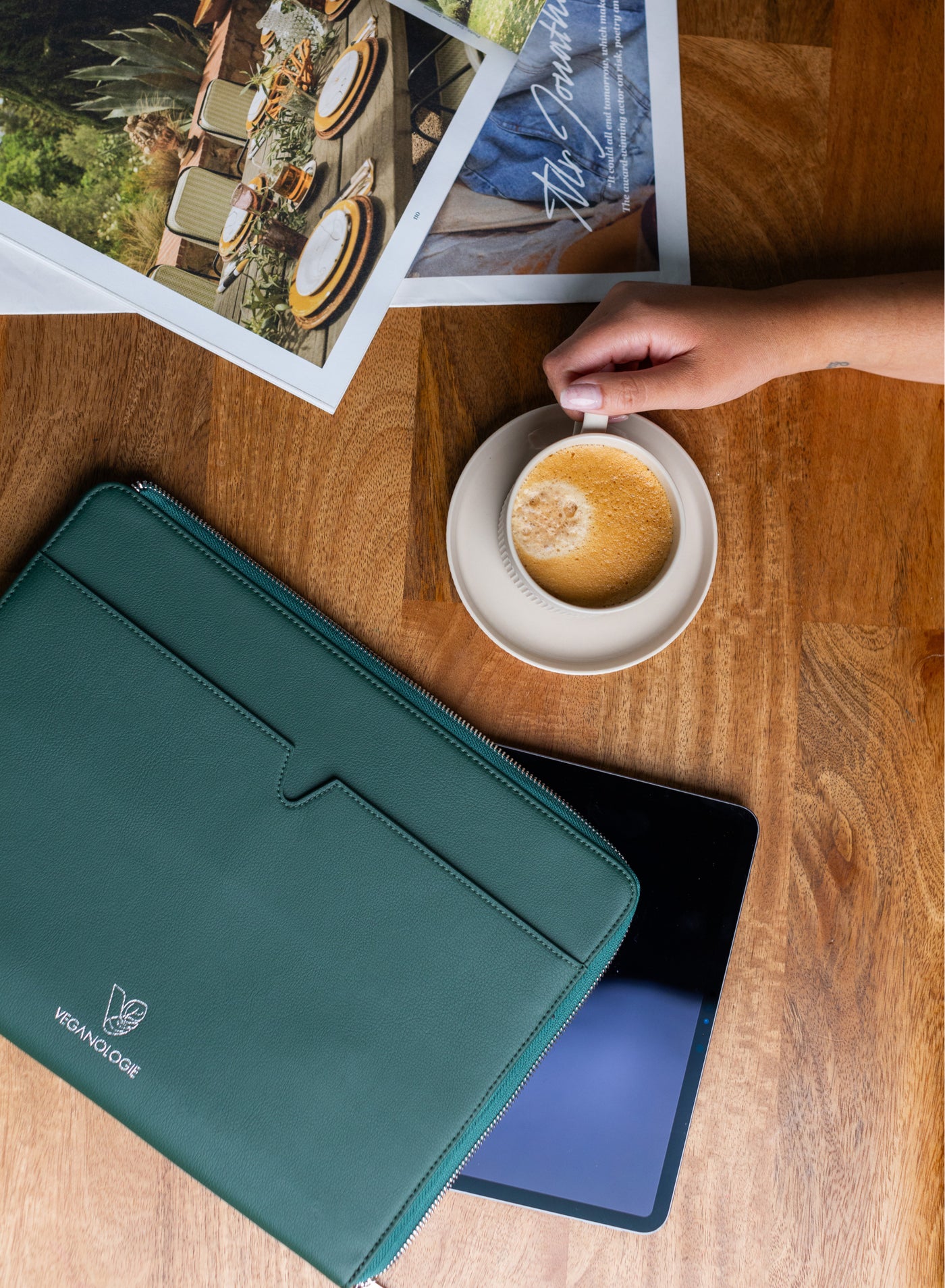 جراب لاب توب إيدن أبل ليدر 16 بوصة أزرق مصنوع من 4...